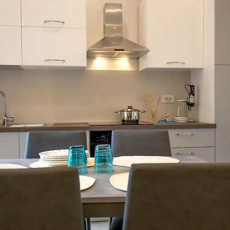 Babyaccomodation Family Bright * Pietra Ligure