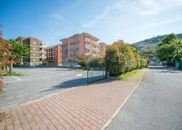Lägenhet Babyaccomodation Family Bright Pietra Ligure